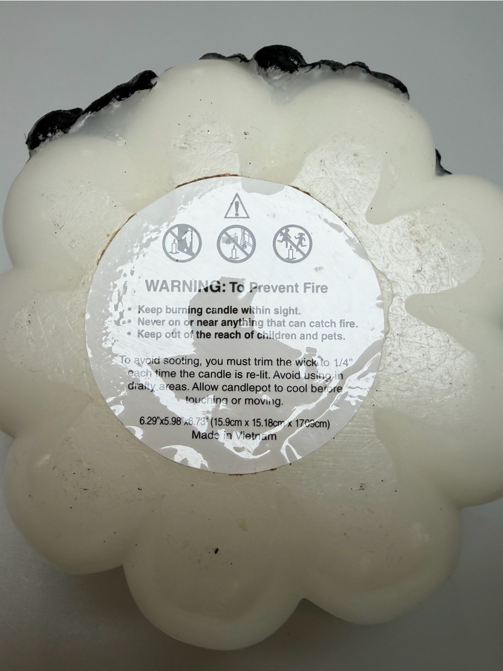 Large White Pumpkin Candle with Black Bats - Picture 6 of 7